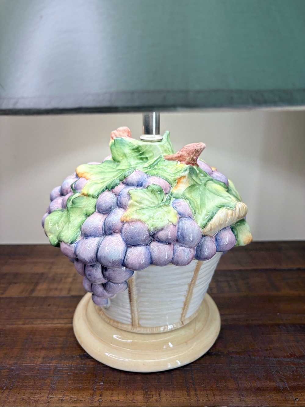 Vintage Mid-20th-Century Italian Ceramic Majolica Table Lamp - Picture 9 of 13